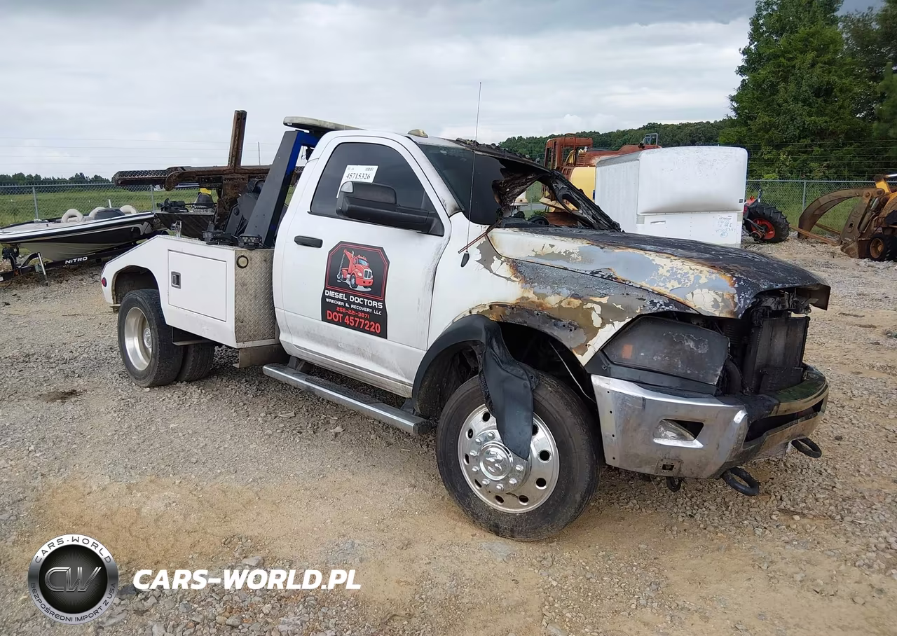 2014 Ram 4500 Chassis Tradesman-Slt