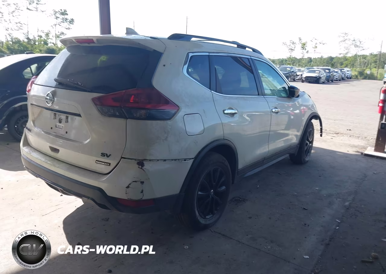 2018 Nissan Rogue Sv VIN:5N1AT2MTXJC750934 - 4