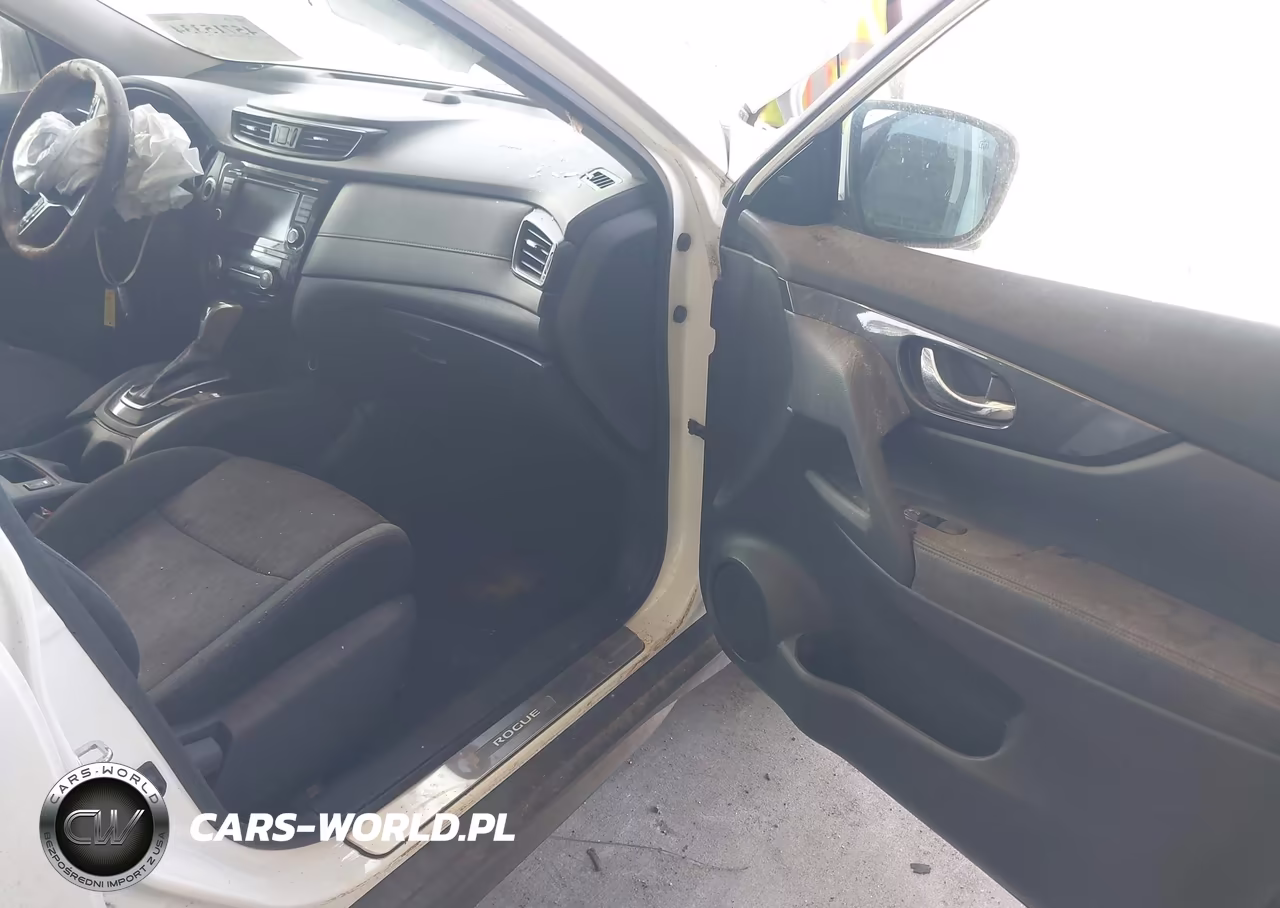 2018 Nissan Rogue Sv VIN:5N1AT2MTXJC750934 - 5