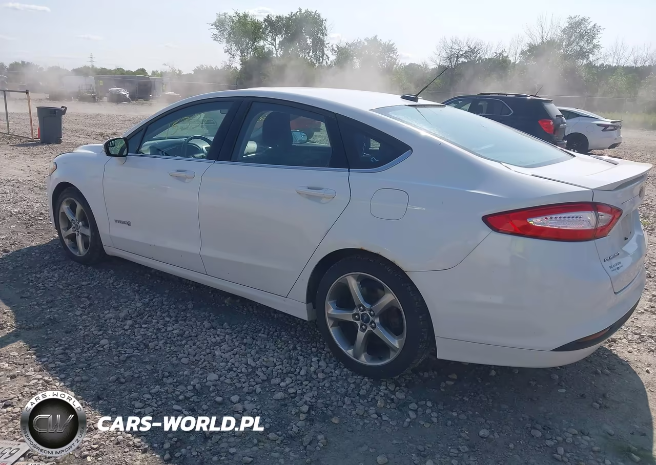 2013 Ford Fusion Hybrid Se VIN:3FA6P0LU9DR128852 - 3