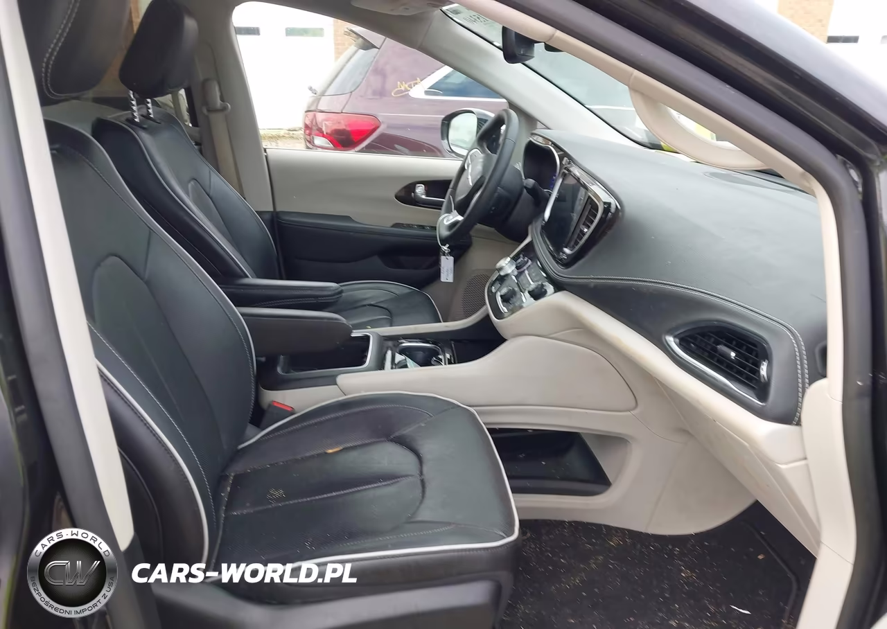 2023 Chrysler Pacifica Limited VIN:2C4RC1GG1PR598719 - 5