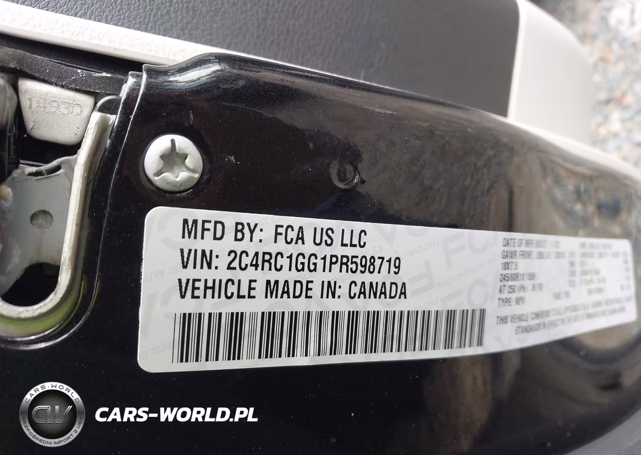 2023 Chrysler Pacifica Limited VIN:2C4RC1GG1PR598719 - 9