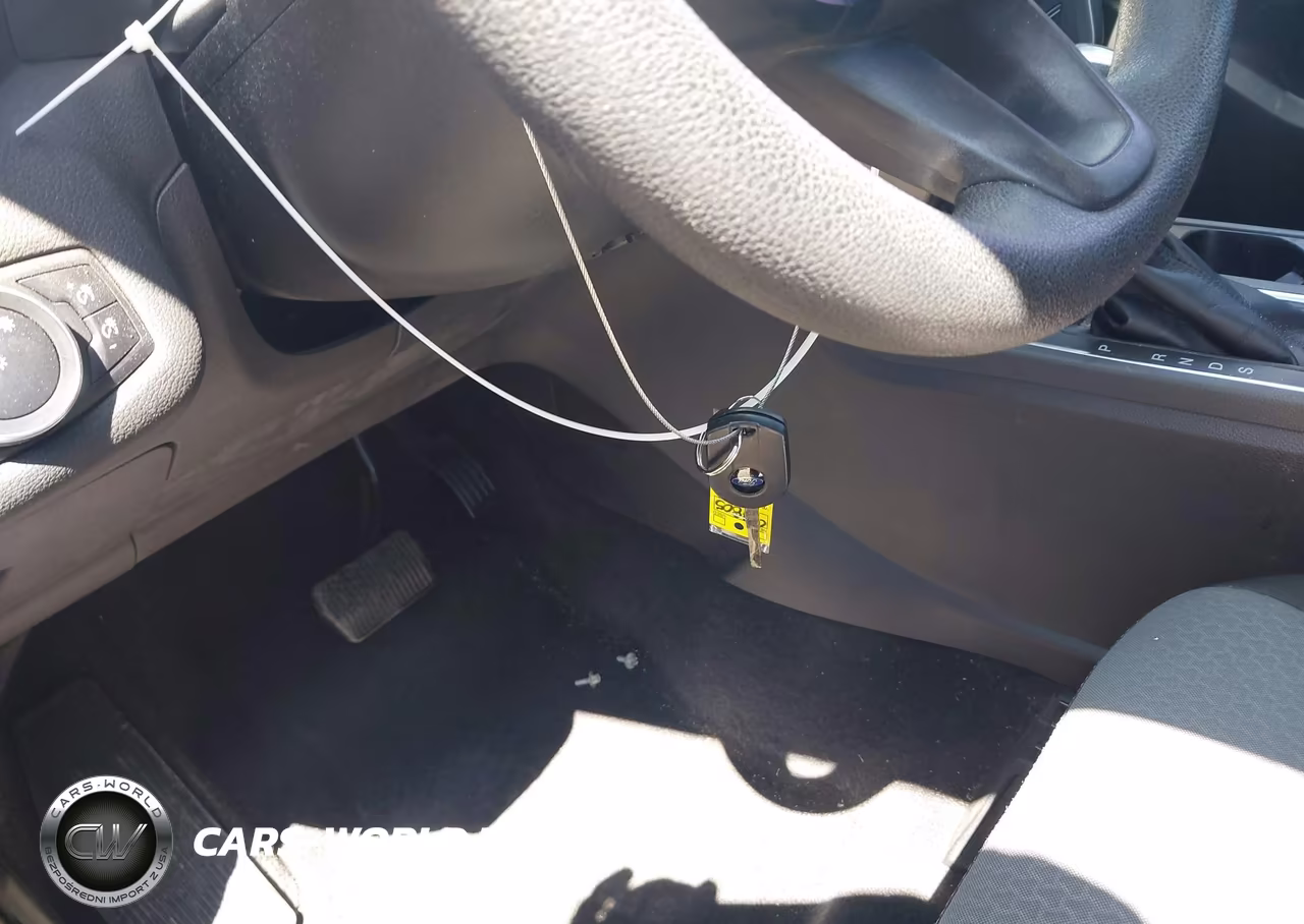 2017 Ford Escape Se VIN:1FMCU0GD1HUC24663 - 11