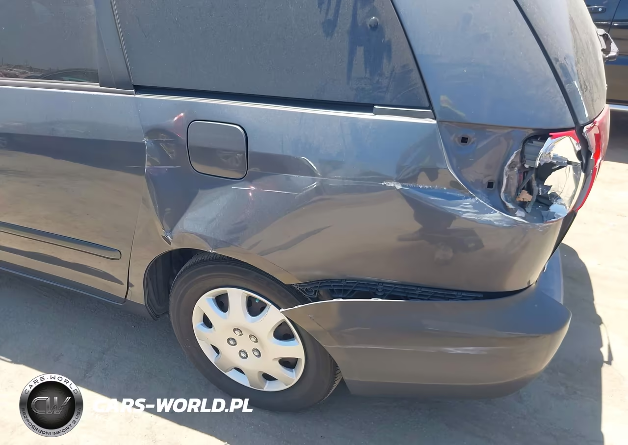 2007 Toyota Sienna Le VIN:5TDZK23C07S024020 - 13