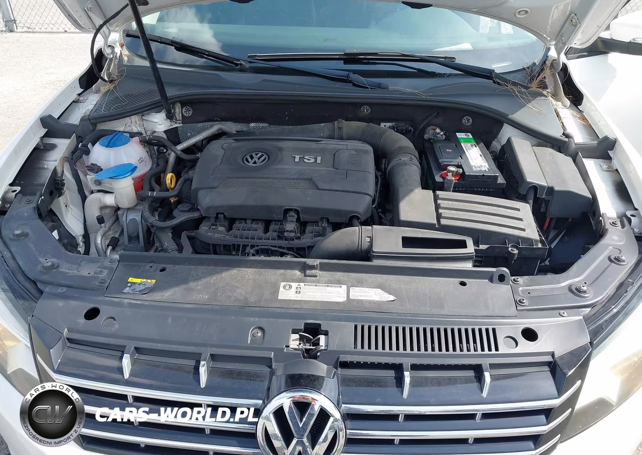 2015 Volkswagen Passat 1.8T Wolfsburg Edition VIN:1VWAS7A38FC019092 - 10