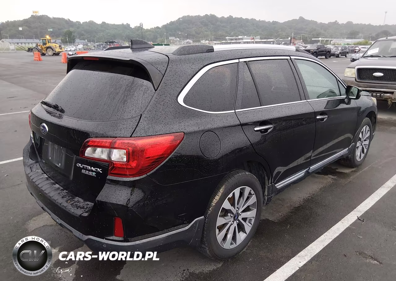 2017 Subaru Outback 2.5I Touring VIN:4S4BSATC2H3370273 - 4