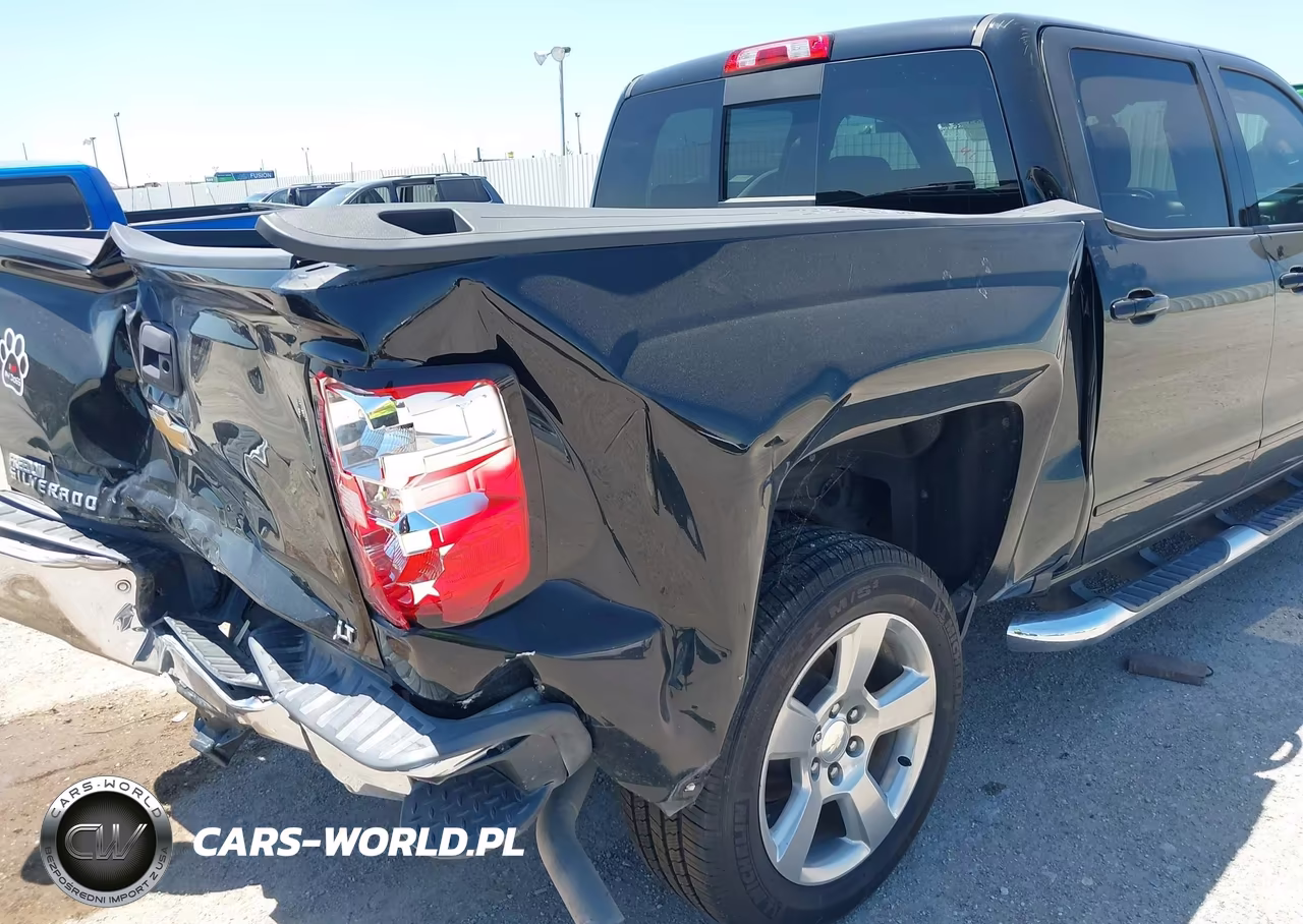 2018 Chevrolet Silverado 1500 1Lt VIN:3GCPCREC2JG638180 - 17
