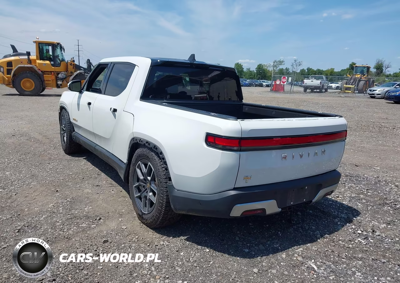 2023 Rivian R1T Adventure Quad Motor Large Pack VIN:7FCTGAAAXPN022973 - 3