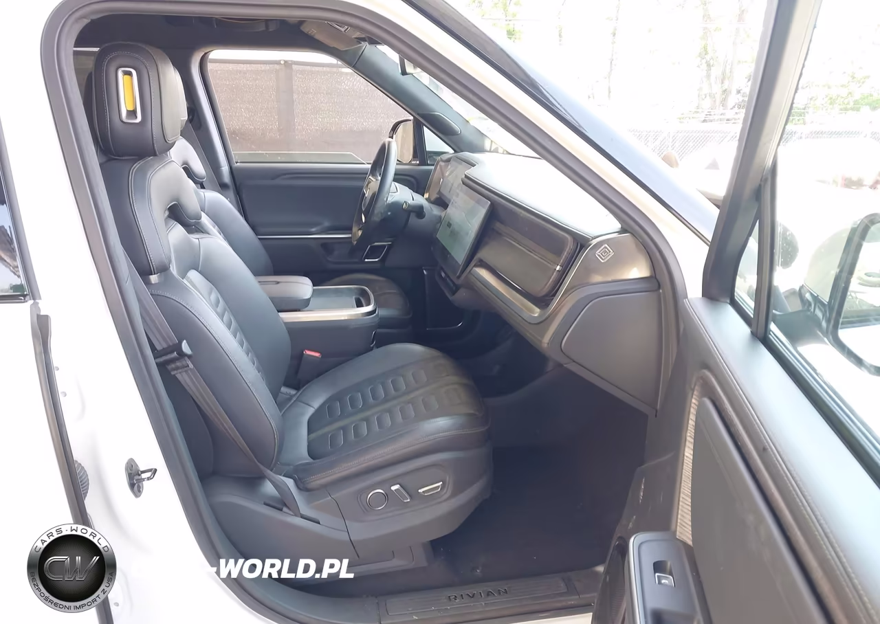 2023 Rivian R1T Adventure Quad Motor Large Pack VIN:7FCTGAAAXPN022973 - 5