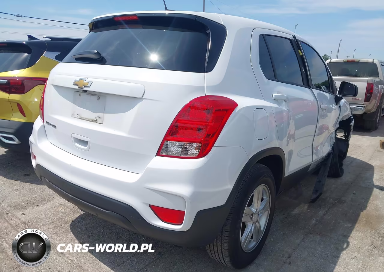 2019 Chevrolet Trax Ls VIN:3GNCJNSB4KL265698 - 4