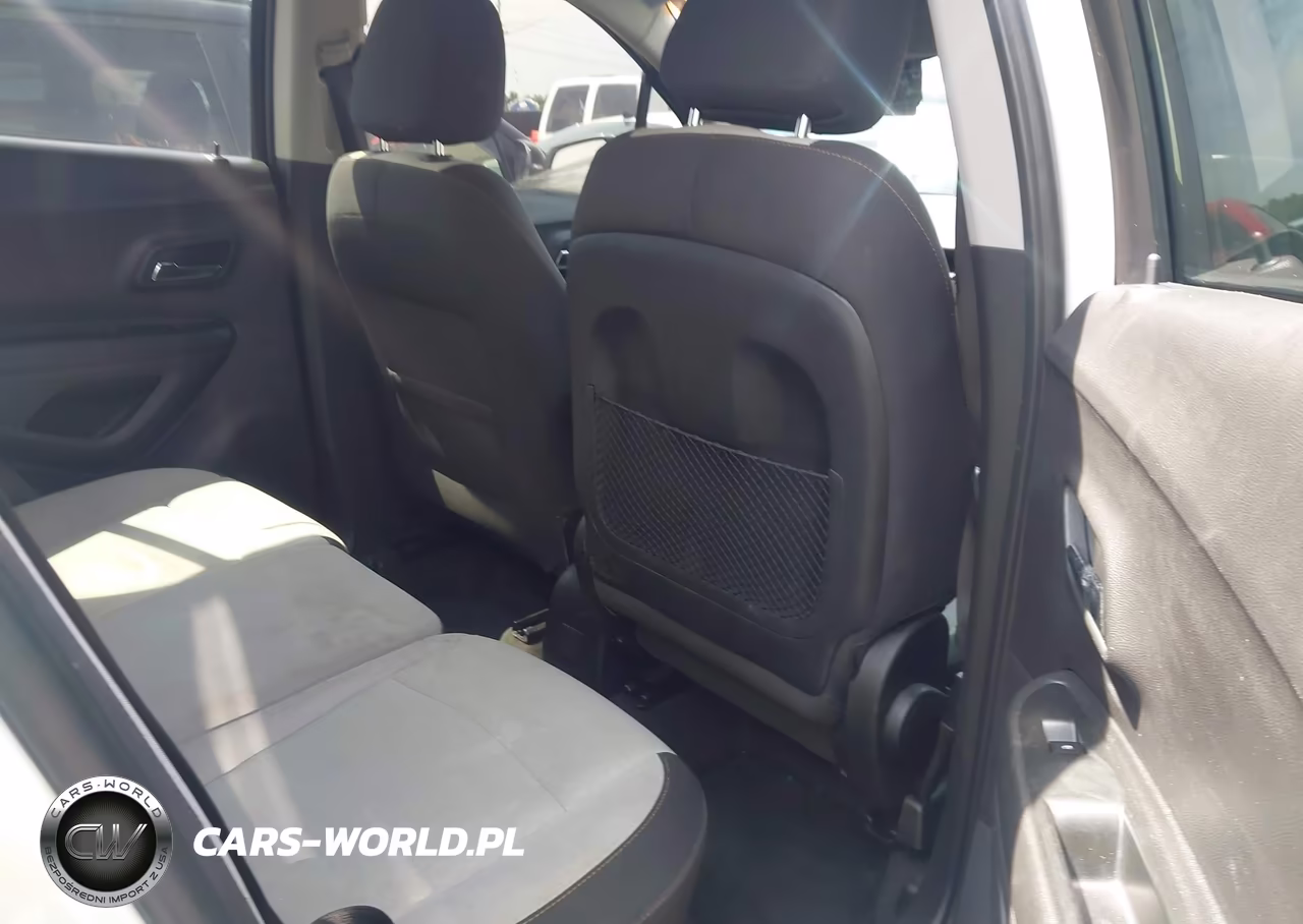2019 Chevrolet Trax Ls VIN:3GNCJNSB4KL265698 - 8