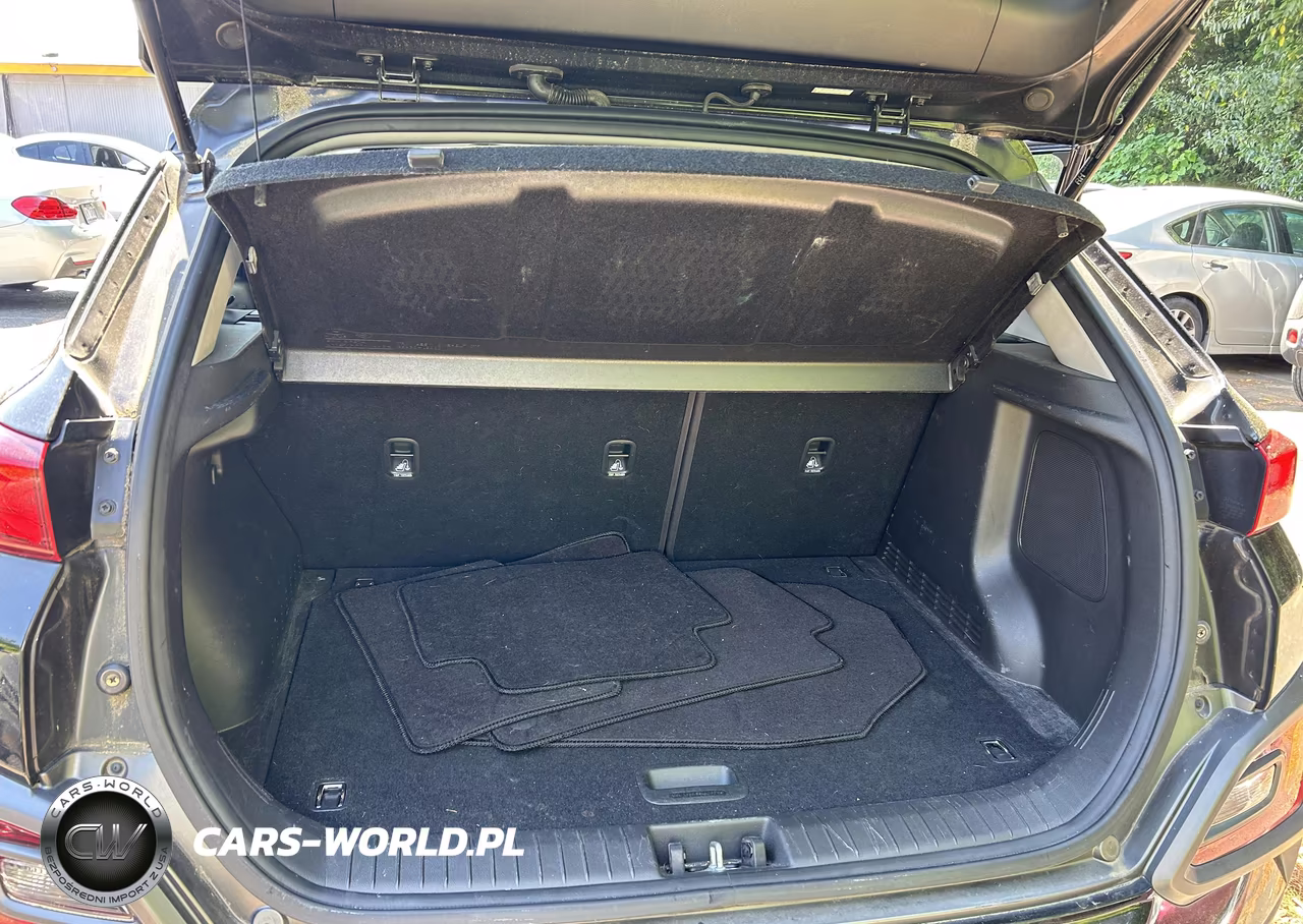 2018 Hyundai Kona Ultimate VIN:KM8K53A57JU095118 - 6