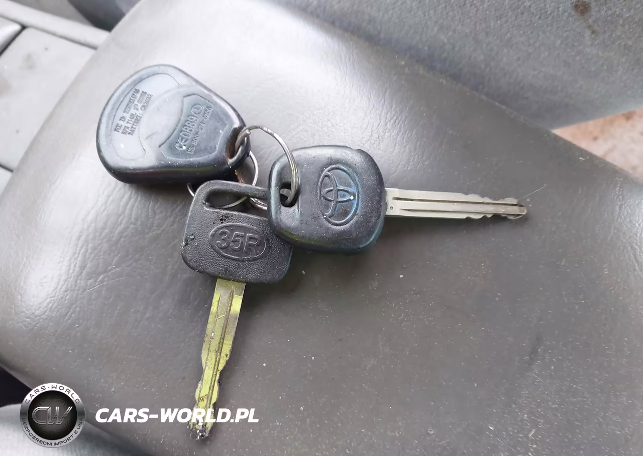 1999 Toyota Camry Le VIN:4T1BG22K9XU577929 - 11