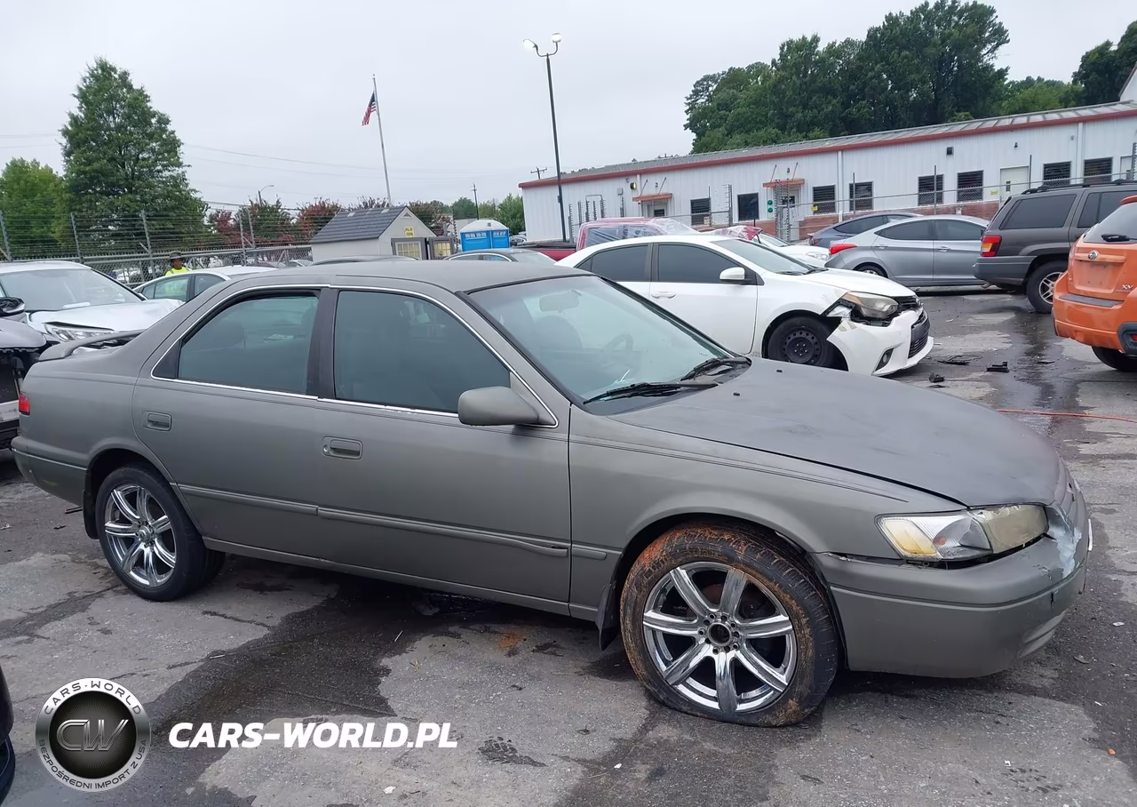 1999 Toyota Camry Le VIN:4T1BG22K9XU577929 - 13