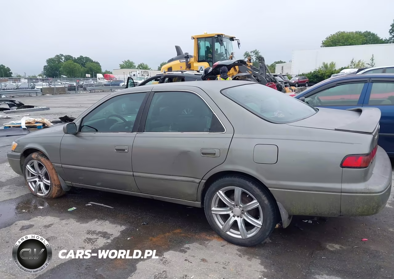 1999 Toyota Camry Le VIN:4T1BG22K9XU577929 - 14