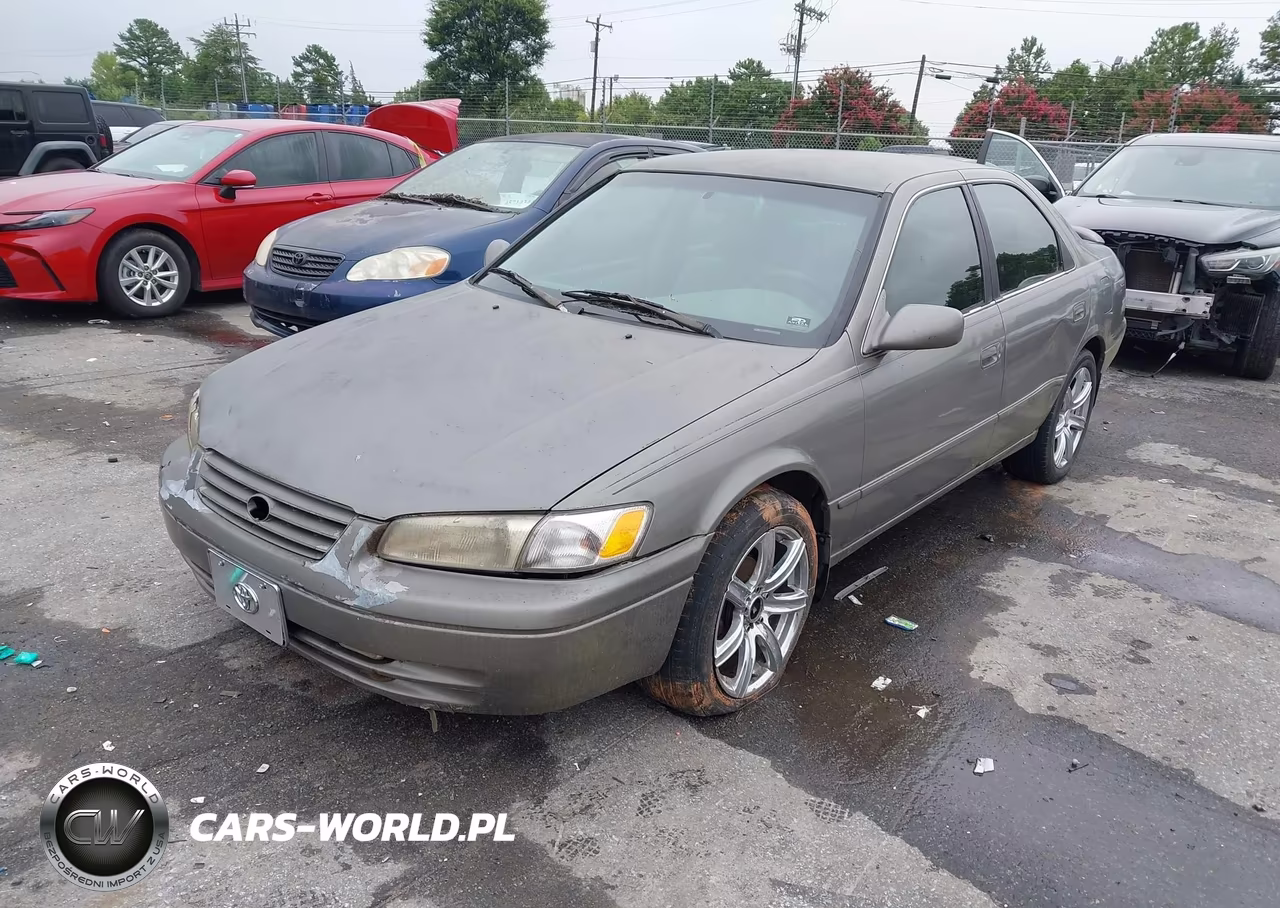1999 Toyota Camry Le VIN:4T1BG22K9XU577929 - 2