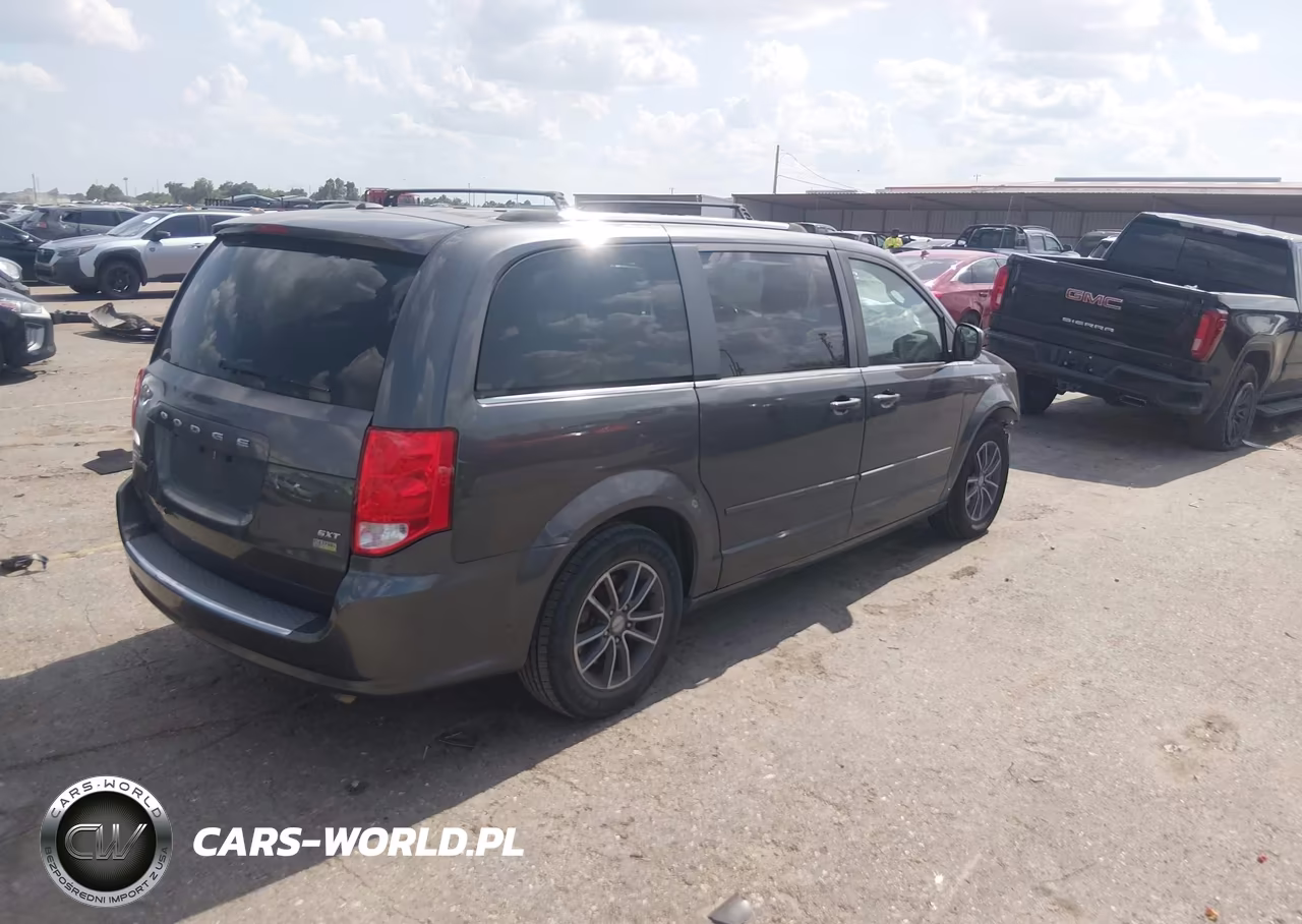2017 Dodge Grand Caravan Sxt VIN:2C4RDGCG5HR847854 - 4