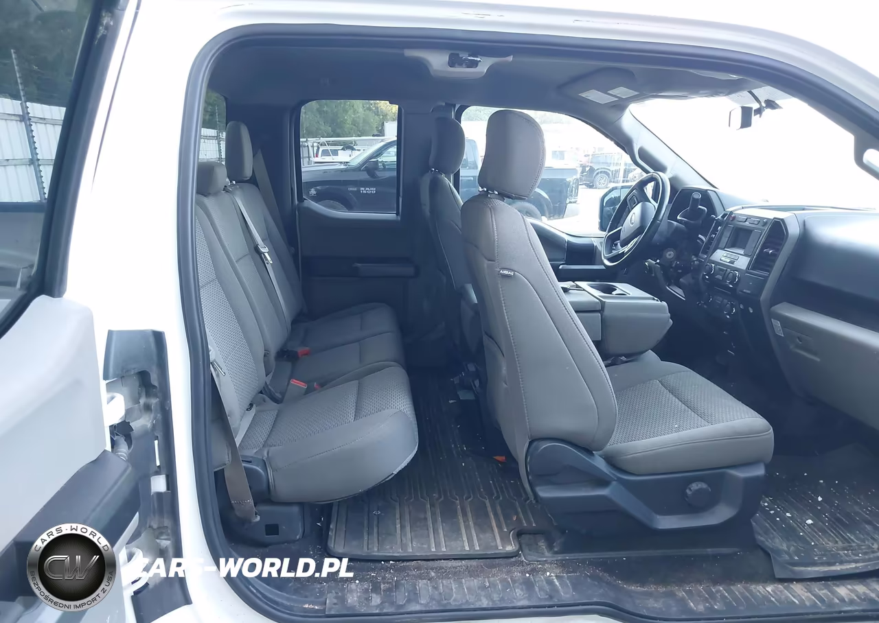 2018 Ford F-150 Xlt VIN:1FTFX1EG0JFE10927 - 3