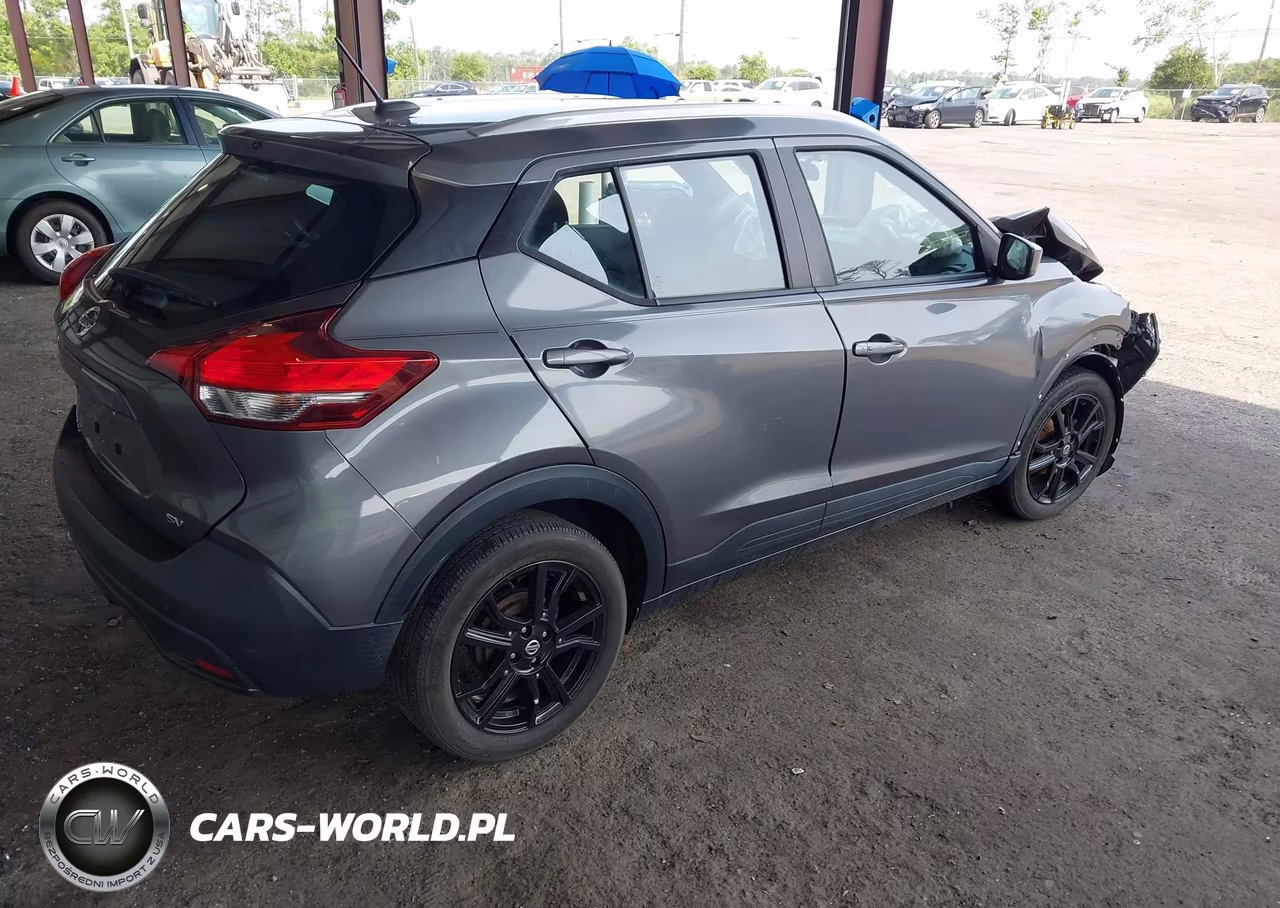 2019 Nissan Kicks Sv VIN:3N1CP5CU9KL509937 - 4
