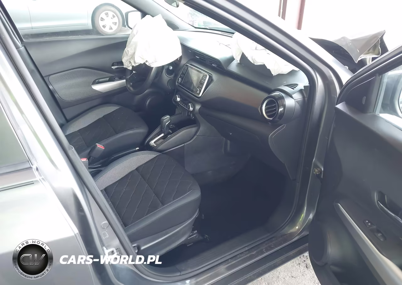 2019 Nissan Kicks Sv VIN:3N1CP5CU9KL509937 - 5