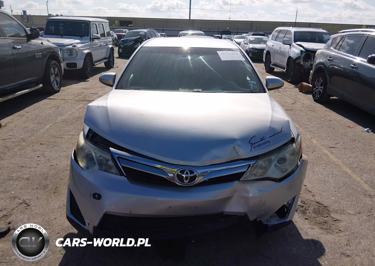 2014 Toyota Camry Le VIN:4T4BF1FK5ER360954 - 12