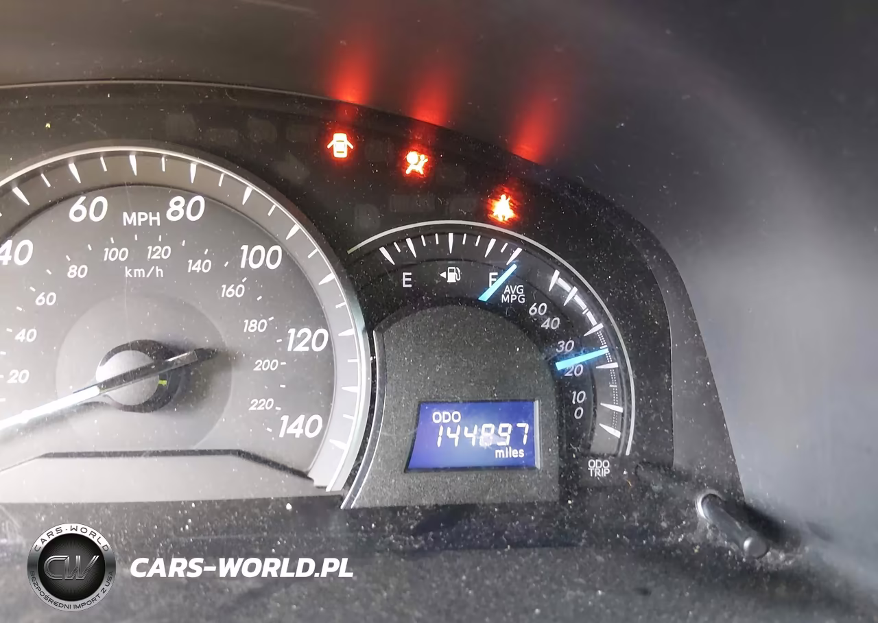 2014 Toyota Camry Le VIN:4T4BF1FK5ER360954 - 15