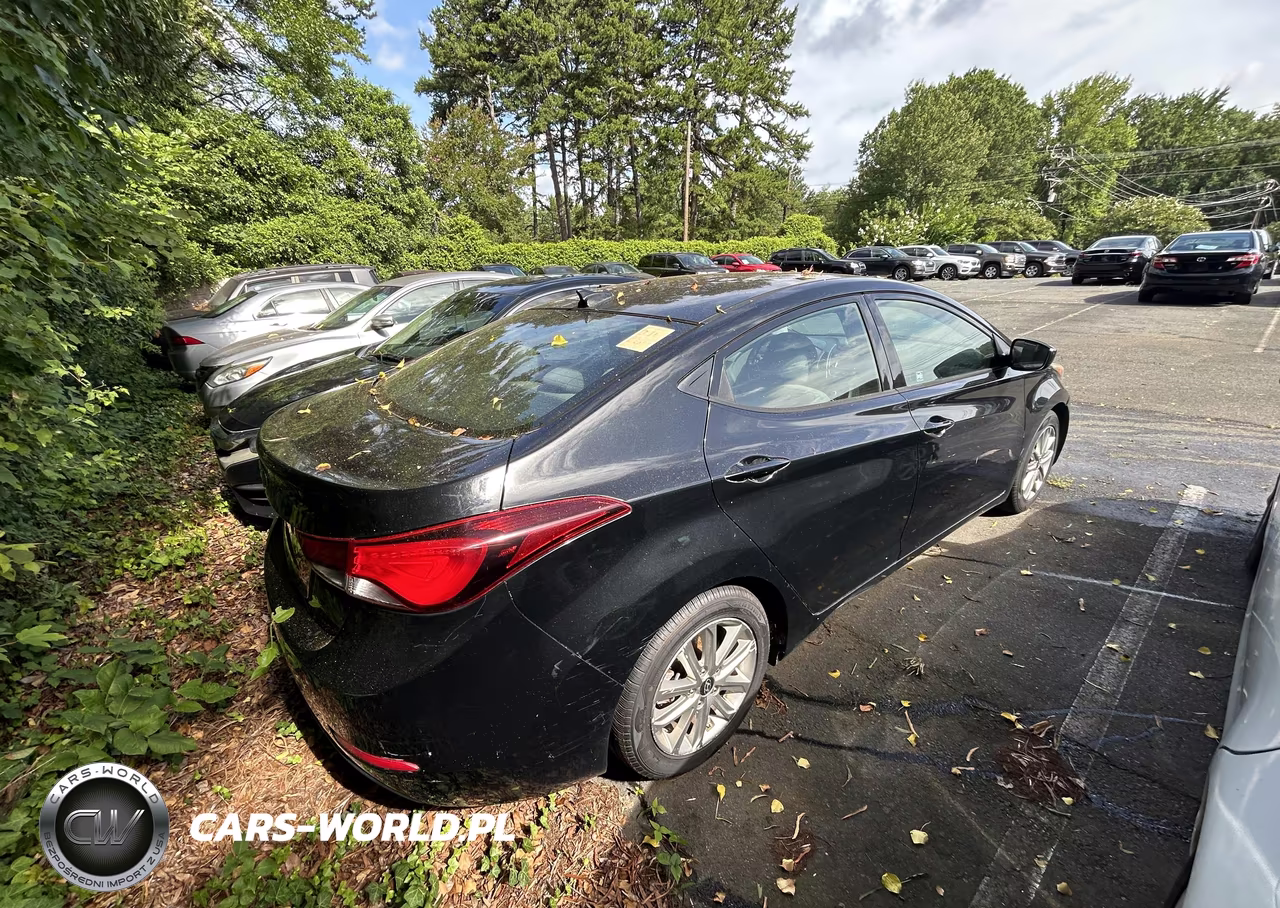 2016 Hyundai Elantra Se VIN:5NPDH4AE6GH704356 - 4