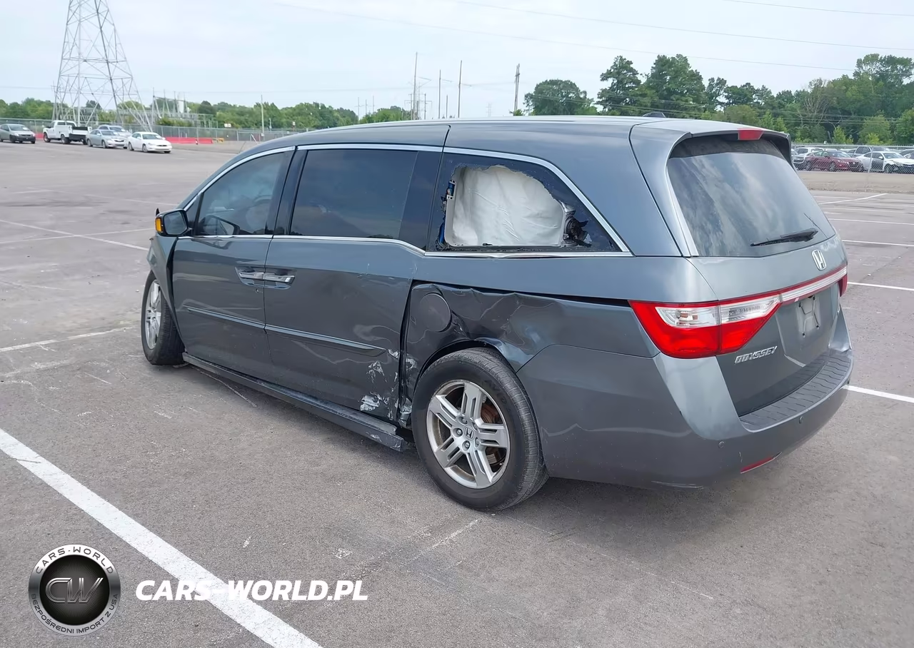 2011 Honda Odyssey Touring-Touring Elite VIN:5FNRL5H96BB047097 - 3