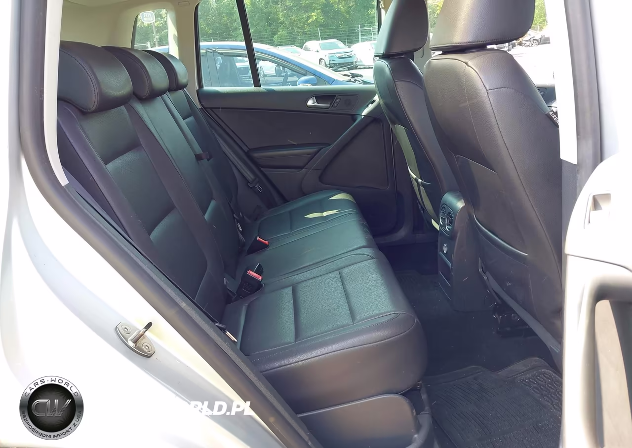2010 Volkswagen Tiguan Wolfsburg Edition VIN:WVGBV7AX6AW519353 - 8