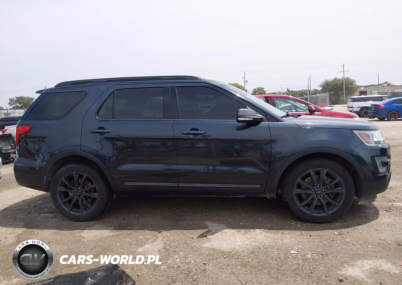 2017 Ford Explorer Xlt VIN:1FM5K7D82HGD84015 - 13