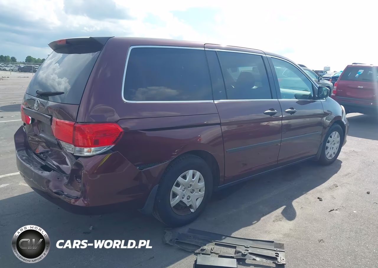 2010 Honda Odyssey Lx VIN:5FNRL3H26AB112147 - 4