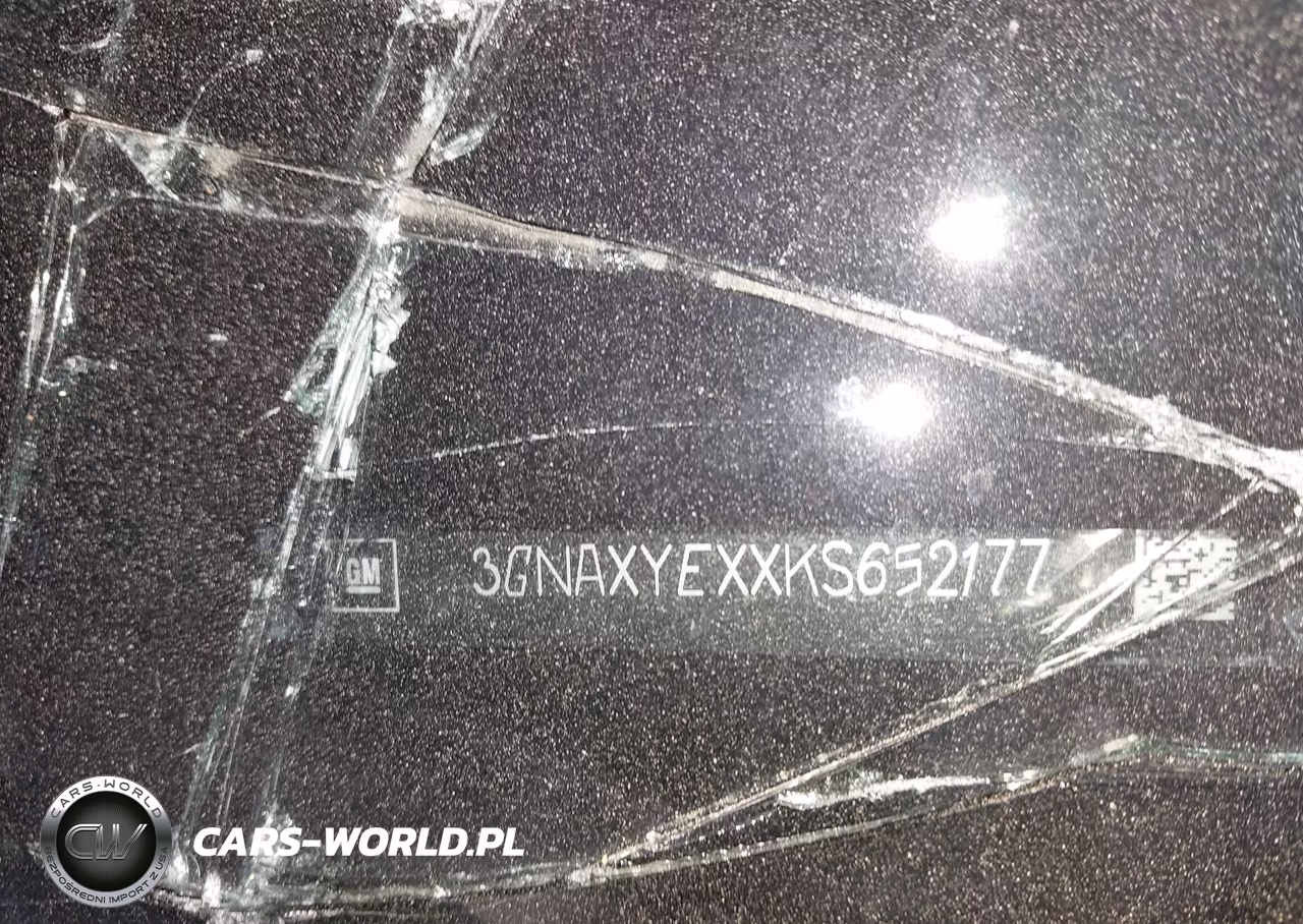 2019 Chevrolet Equinox Premier VIN:3GNAXYEXXKS652177 - 9