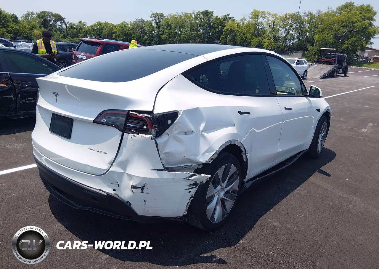 2022 Tesla Model Y Long Range Dual Motor All-Wheel Drive VIN:7SAYGDEE4NF374746 - 4