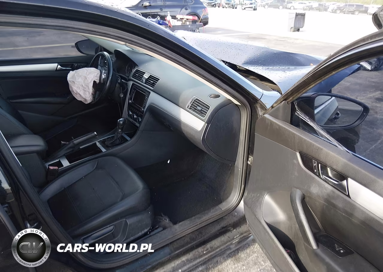 2012 Volkswagen Passat 2.5L Se VIN:1VWBH7A31CC050070 - 5