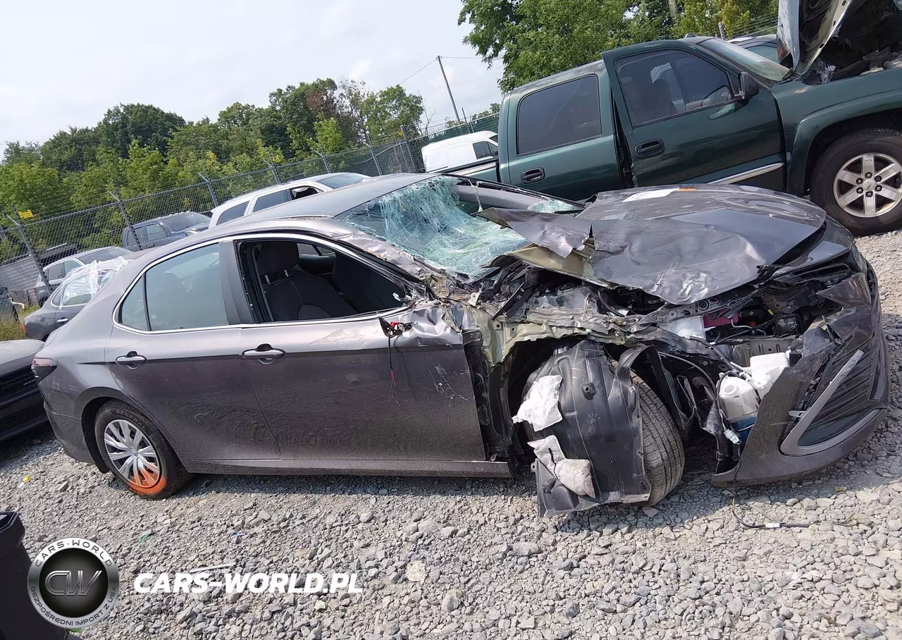2022 Toyota Camry Le Hybrid VIN:4T1C31AK0NU593767 - 14