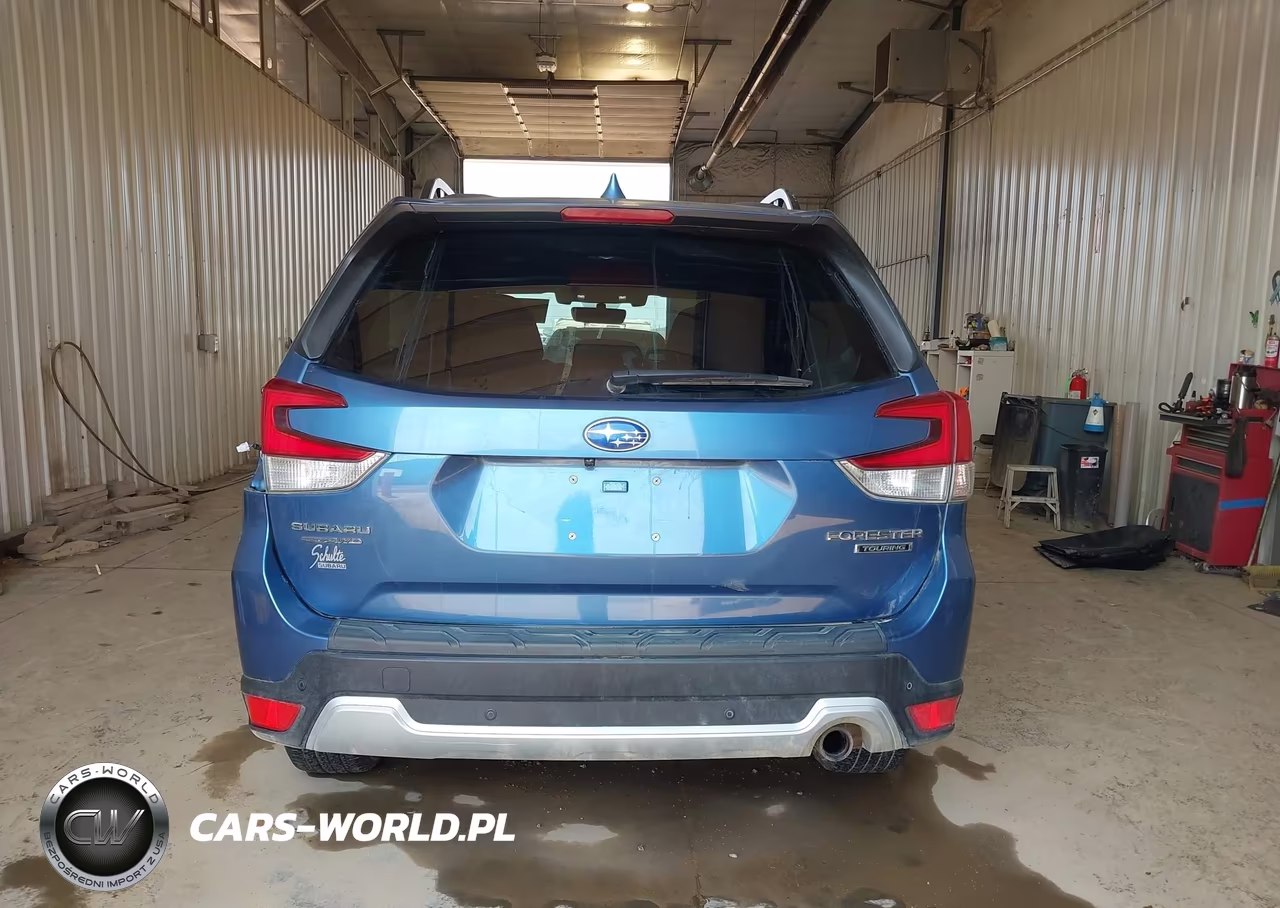 2019 Subaru Forester Touring VIN:JF2SKAWC7KH411203 - 16