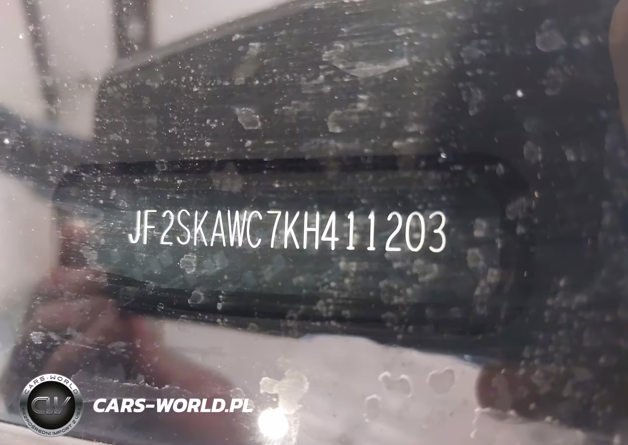 2019 Subaru Forester Touring VIN:JF2SKAWC7KH411203 - 9