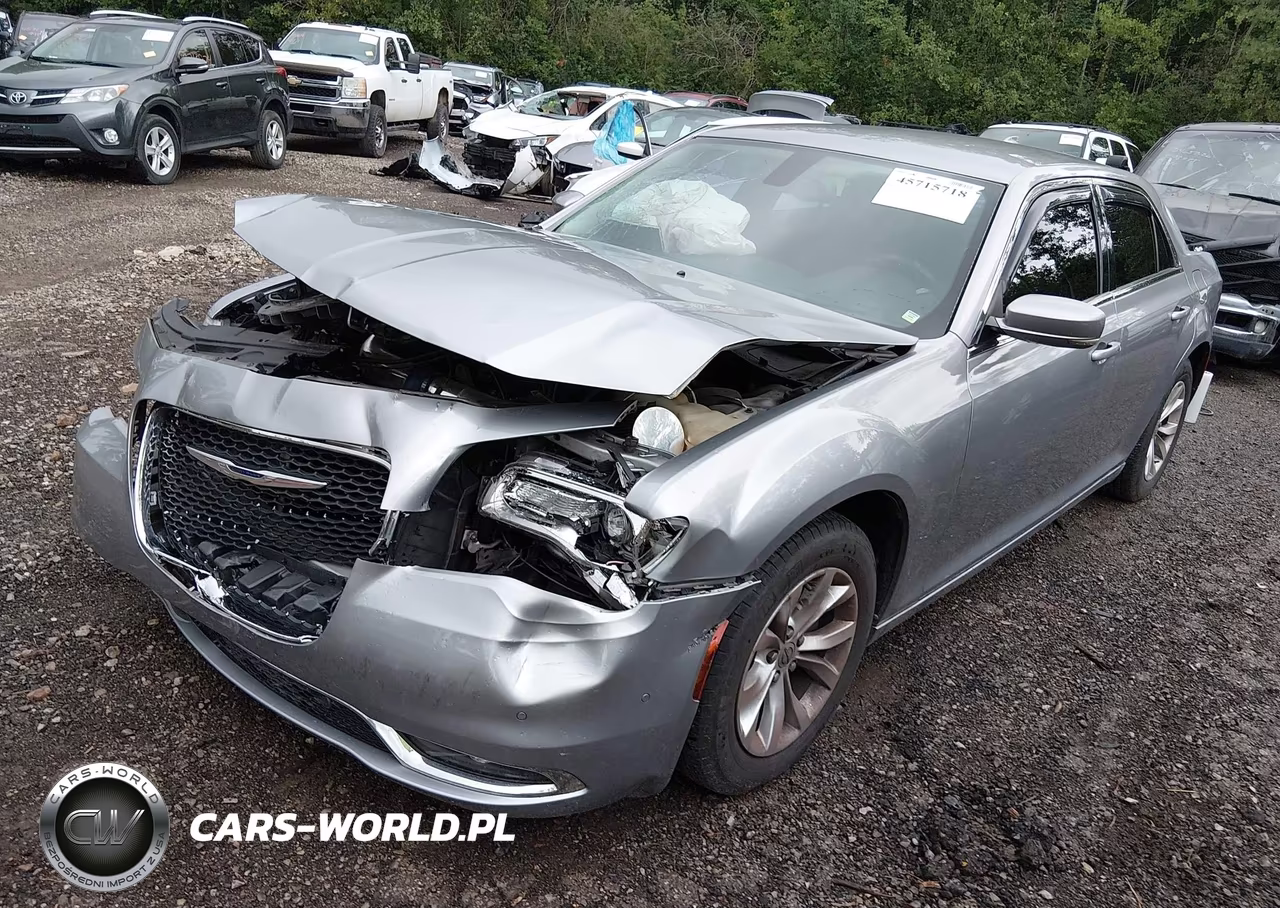 2015 Chrysler 300 Limited VIN:2C3CCAAG3FH921319 - 2