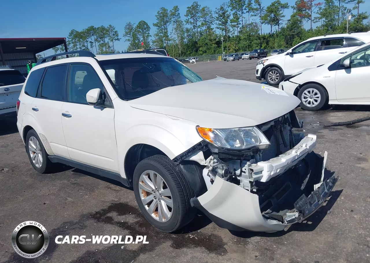 2013 Subaru Forester 2.5X Limited – zdjęcie 1 z 14