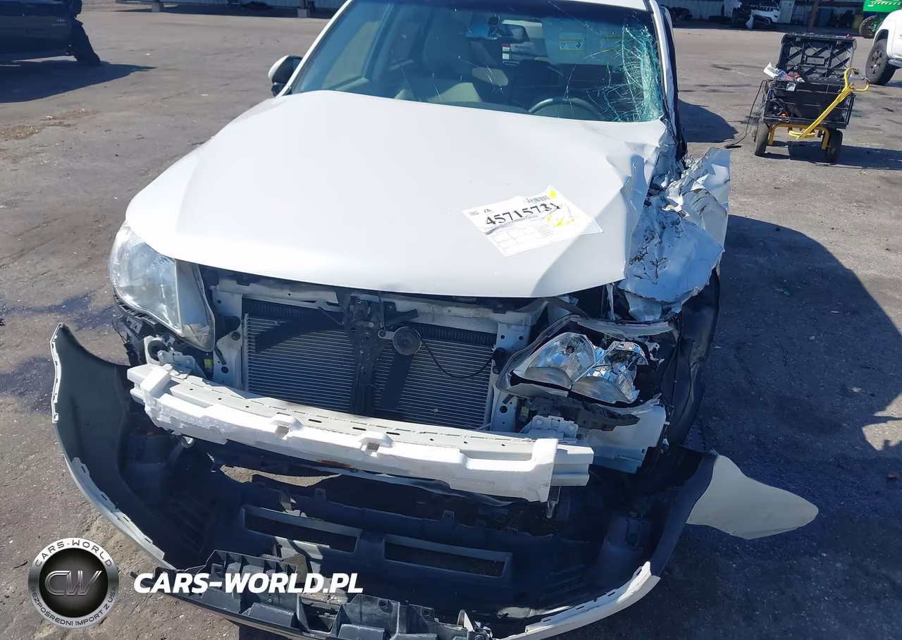 2013 Subaru Forester 2.5X Limited VIN:JF2SHAEC8DH438218 - 13