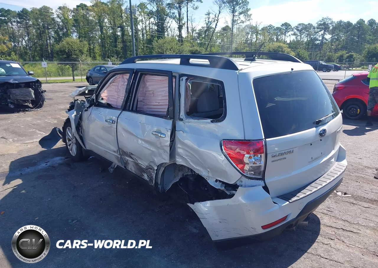 2013 Subaru Forester 2.5X Limited VIN:JF2SHAEC8DH438218 - 3
