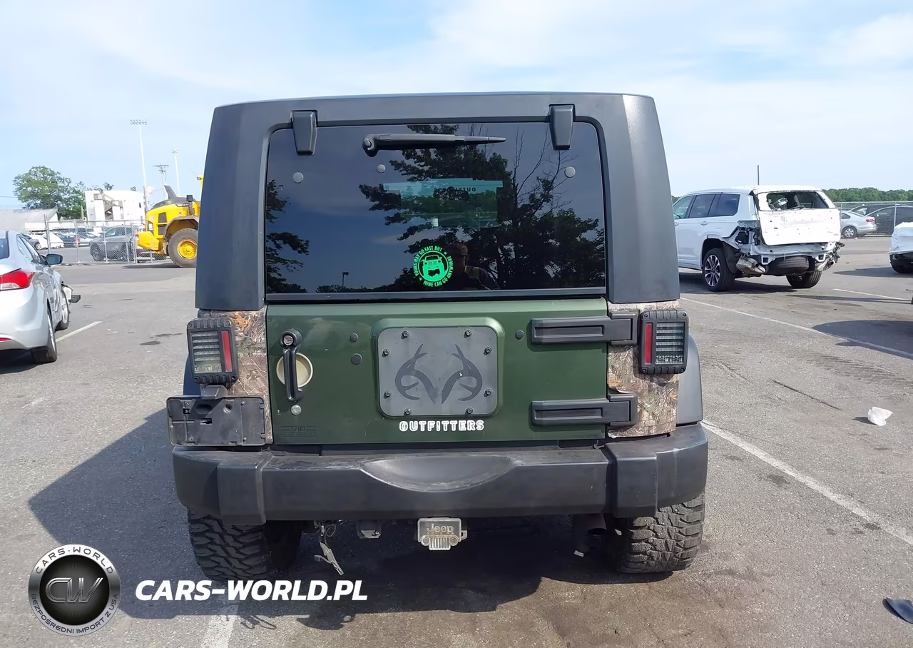 2007 Jeep Wrangler Unlimited X VIN:1J4GA39157L222769 - 16