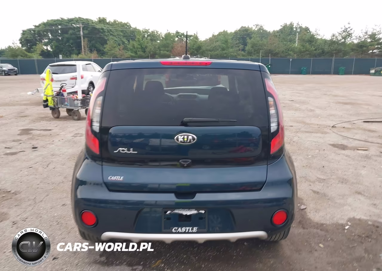 2018 Kia Soul + VIN:KNDJP3A51J7543748 - 15