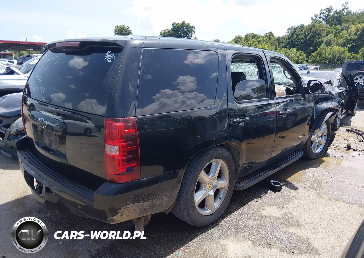 2010 Chevrolet Tahoe Lt VIN:1GNUCBE07AR280999 - 4