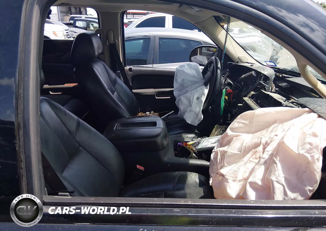 2010 Chevrolet Tahoe Lt VIN:1GNUCBE07AR280999 - 5