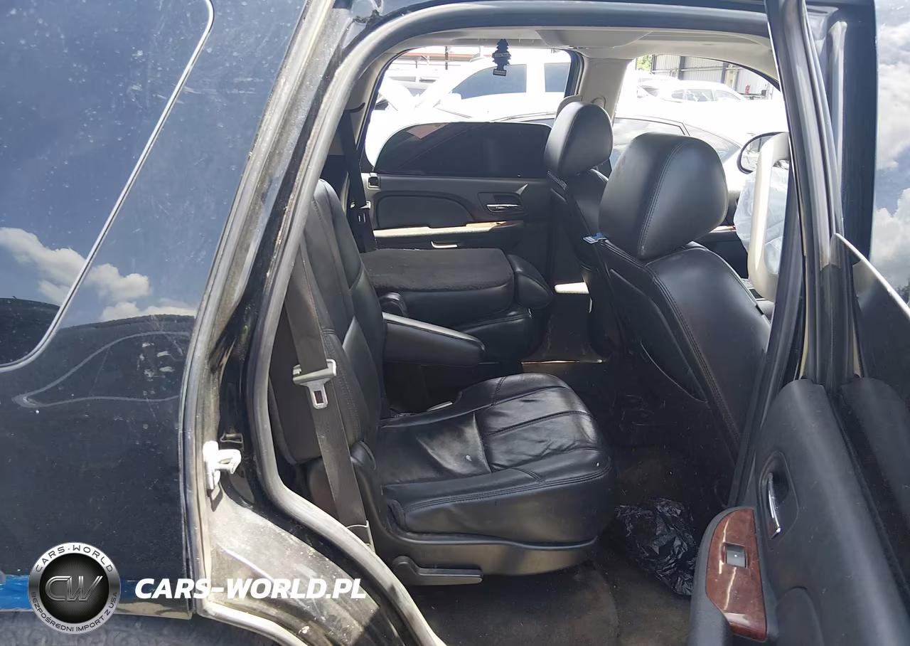 2010 Chevrolet Tahoe Lt VIN:1GNUCBE07AR280999 - 8