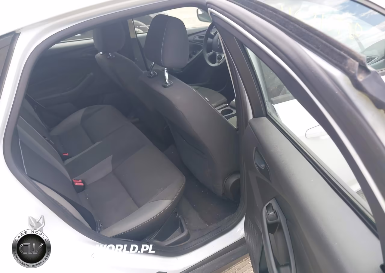 2012 Ford Focus Se VIN:1FAHP3F29CL186641 - 8