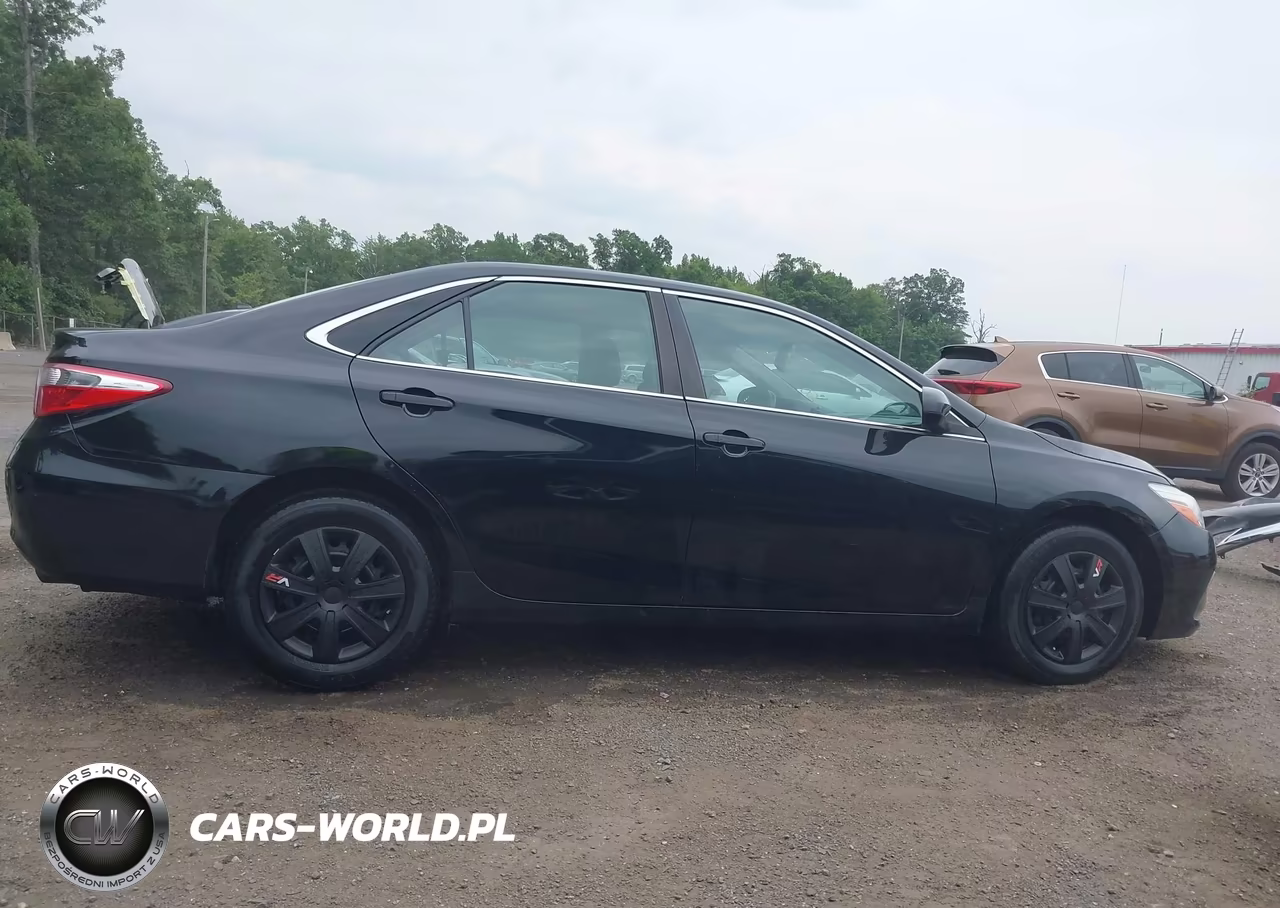 2017 Toyota Camry Le VIN:4T1BF1FK5HU378949 - 13