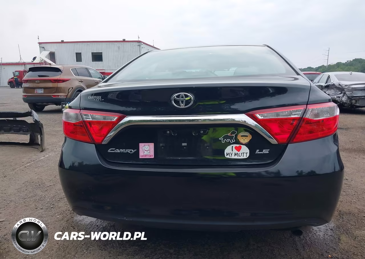 2017 Toyota Camry Le VIN:4T1BF1FK5HU378949 - 16