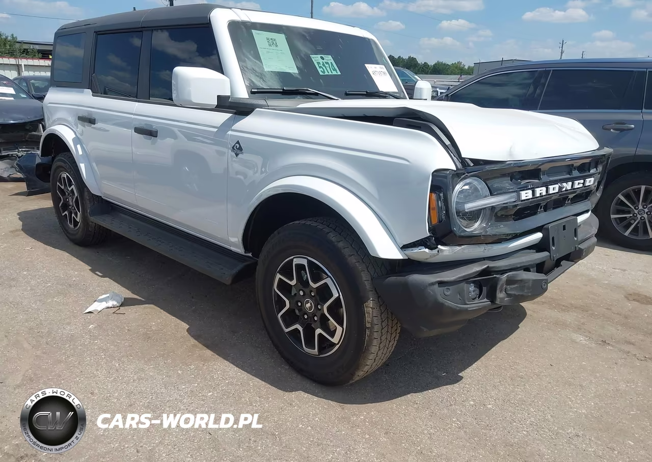 2026 Ford Bronco Outer Banks